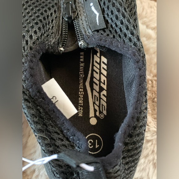 Kids size 13 wave runner water shoes - Picture 2 of 2
